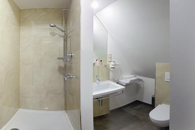 Hotel Am Markt Oebisfelde ภายนอก รูปภาพ