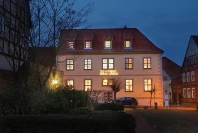 Hotel Am Markt Oebisfelde ภายนอก รูปภาพ