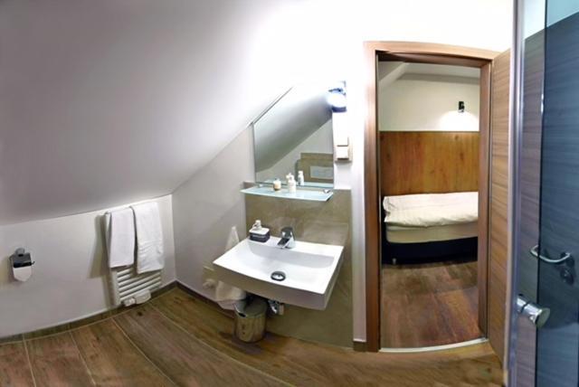 Hotel Am Markt Oebisfelde ภายนอก รูปภาพ