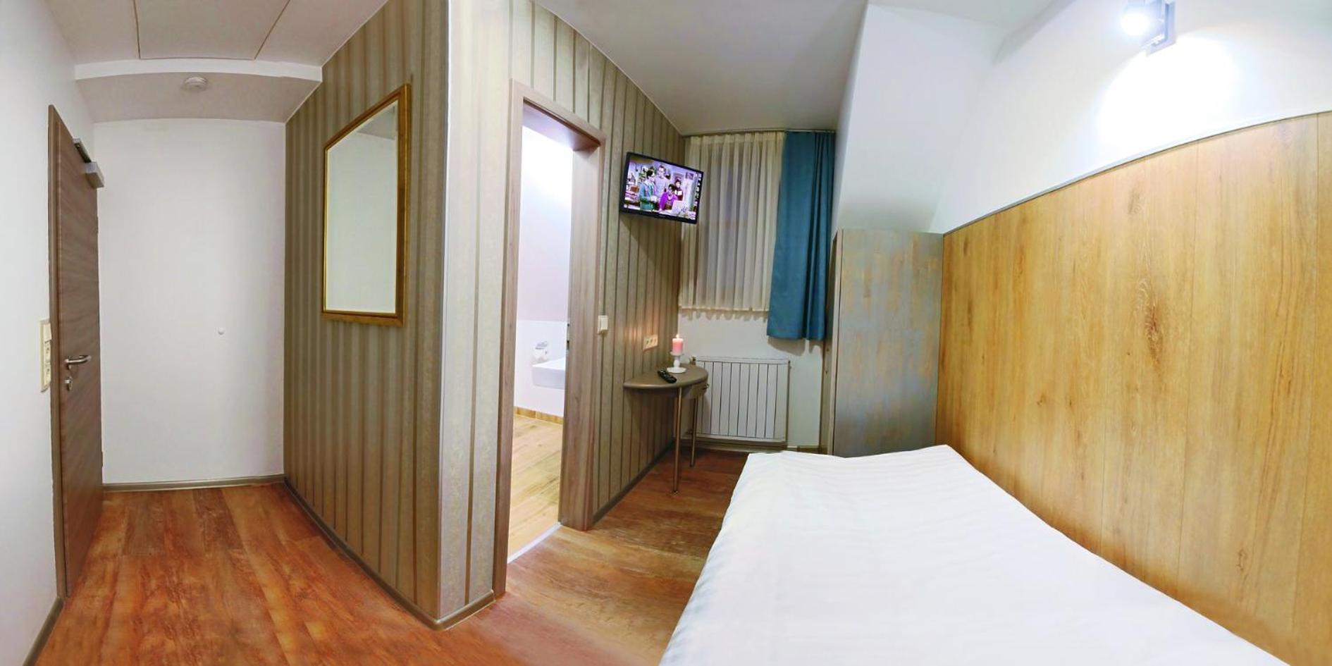 Hotel Am Markt Oebisfelde ภายนอก รูปภาพ